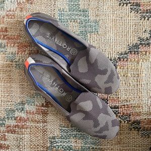 Rothy’s Mink Camo Loafer, size 8.5